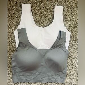 True and Co Bras Wire Free Set of 2